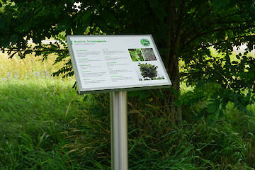 Edelstahlpultschild mit A4-Aluminiumrahmen